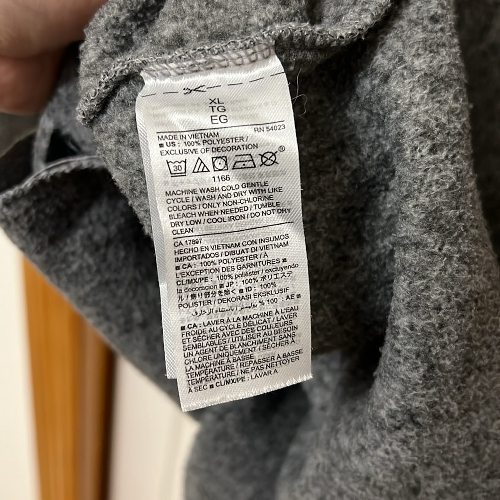 Old Navy Active Pullover - image 3